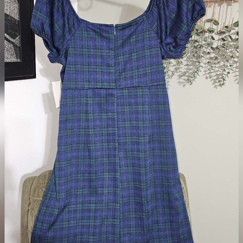 BNWT Lovely Mavy Blue and Green Dress